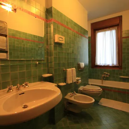 Hotel Trieste 3*